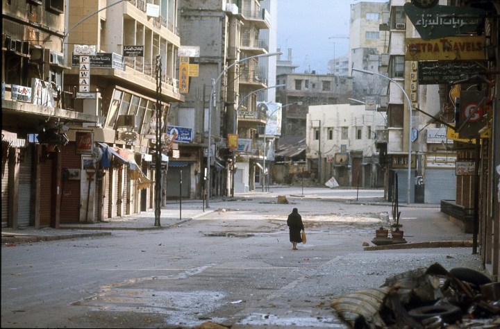 029b Liban ga Beyrouth 75 ,the day after,desert et ruines (Copier)