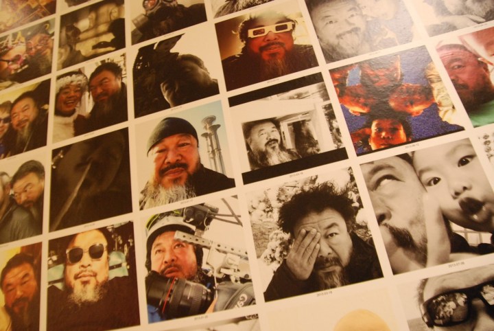 Ai Weiwei selfies 2016 Bon Marché (4a) (2) (Copier)