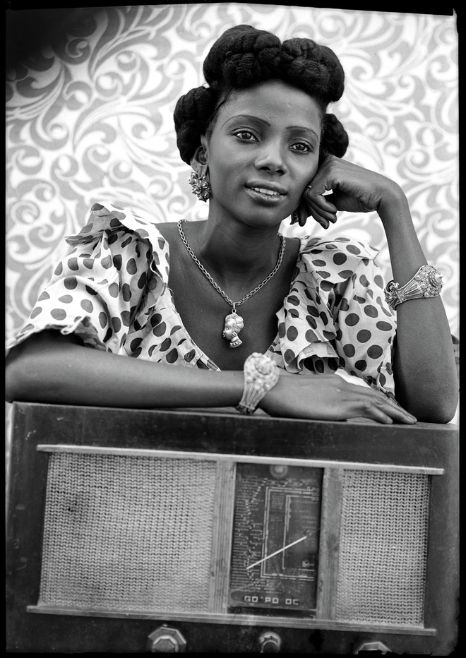 1956 1957 Seydou Keita 1950 (c) S Keita Skpeac photo courtesy CAAC picozzi collection Genève