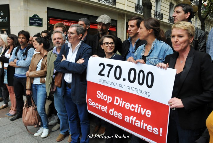 paris-manif-lucet-arfi-directive-europeenne-secret-affaires-15-juin-2015-signe