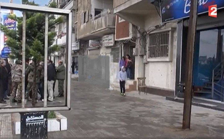 homs-2015-l-entree-de-limmeuble-ou-gilles-jacquier-a-trouve-la-mort