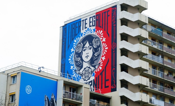 paris-shepard-fairey-bd-vincent-auriol-graffiti-2017-copier