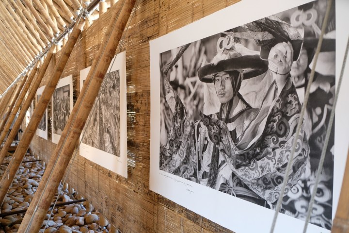 Arles expo Matthieu Ricard dans maison Simon Velez 2018 (4) (Copier)